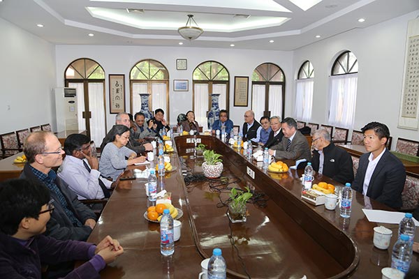 东南亚神学教育基金会董事会成员访问华东神学院 东南亚神学教育基金会董事会成员访问华东神学院